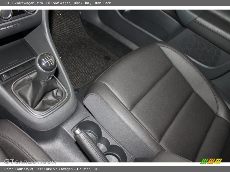 Black Uni / Titan Black 2013 Volkswagen Jetta TDI SportWagen