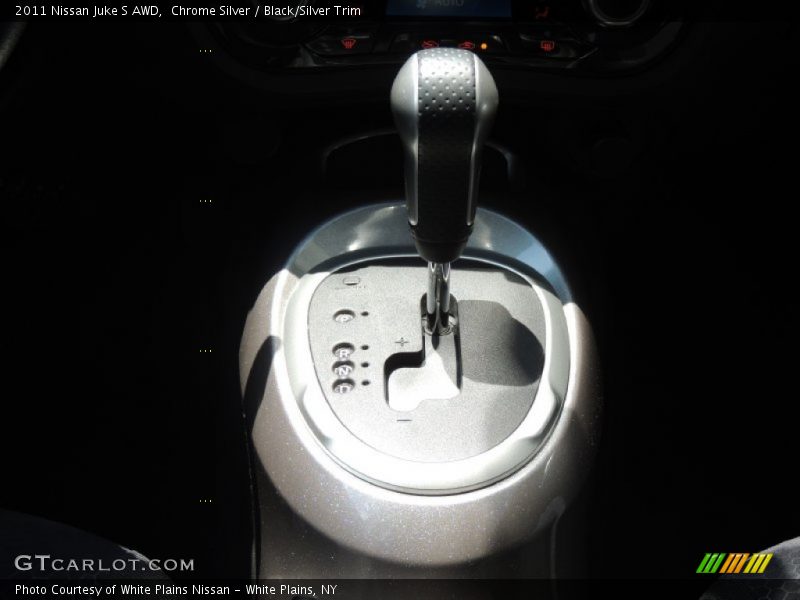 Chrome Silver / Black/Silver Trim 2011 Nissan Juke S AWD