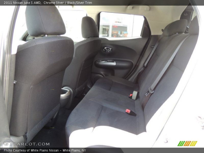 Chrome Silver / Black/Silver Trim 2011 Nissan Juke S AWD