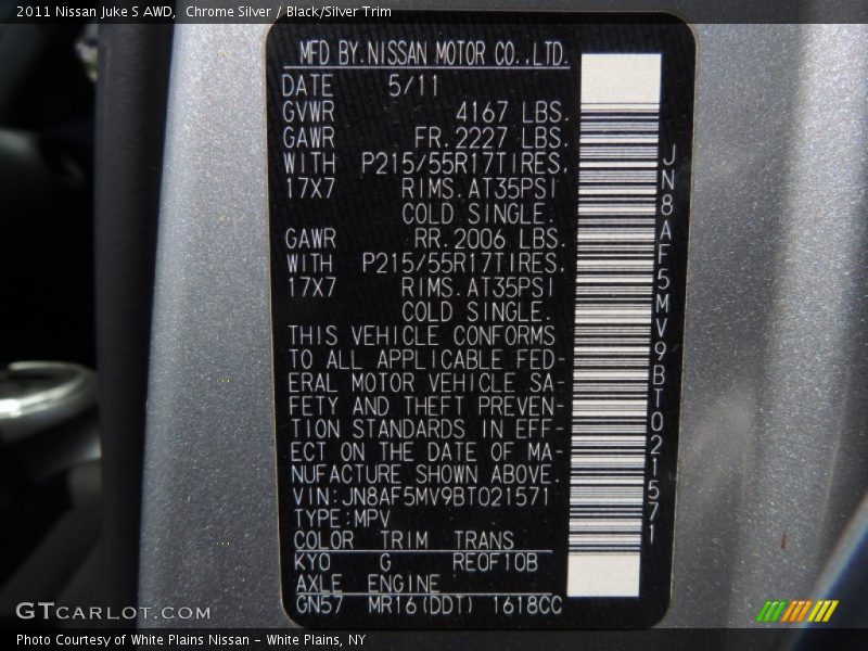 Chrome Silver / Black/Silver Trim 2011 Nissan Juke S AWD