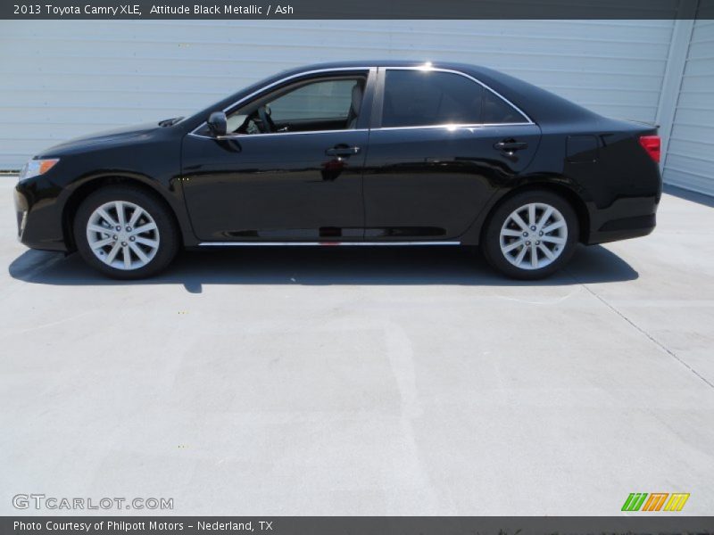 Attitude Black Metallic / Ash 2013 Toyota Camry XLE