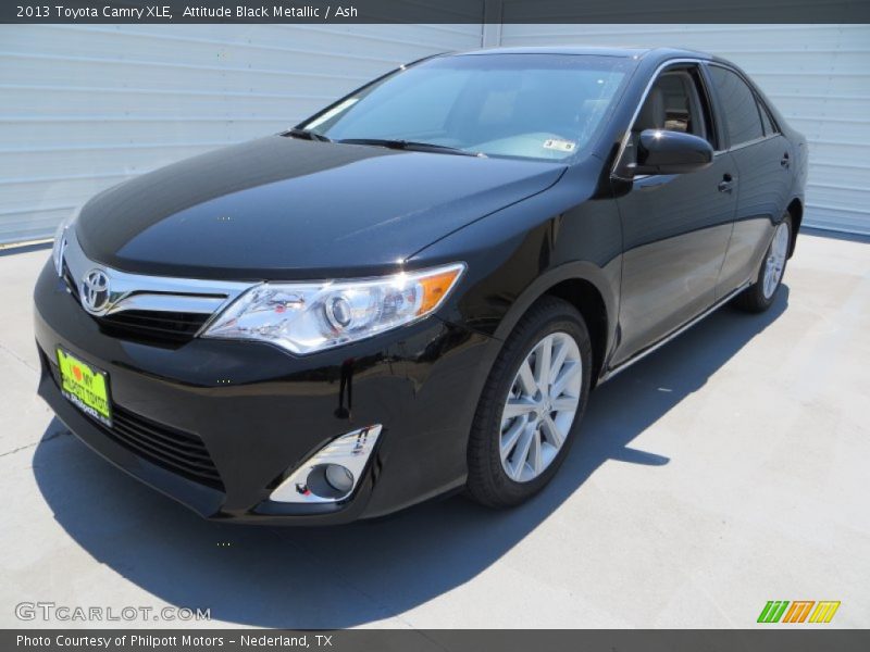 Attitude Black Metallic / Ash 2013 Toyota Camry XLE