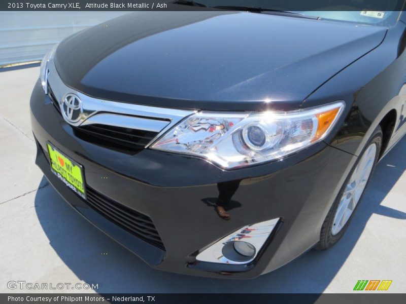 Attitude Black Metallic / Ash 2013 Toyota Camry XLE