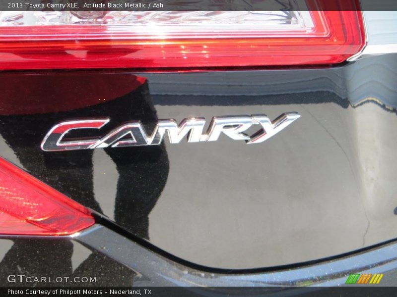 Attitude Black Metallic / Ash 2013 Toyota Camry XLE