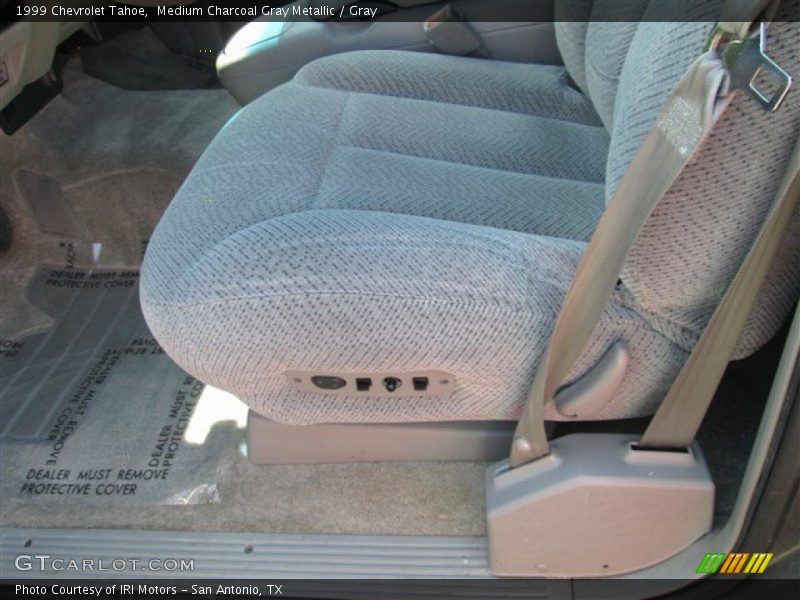Medium Charcoal Gray Metallic / Gray 1999 Chevrolet Tahoe