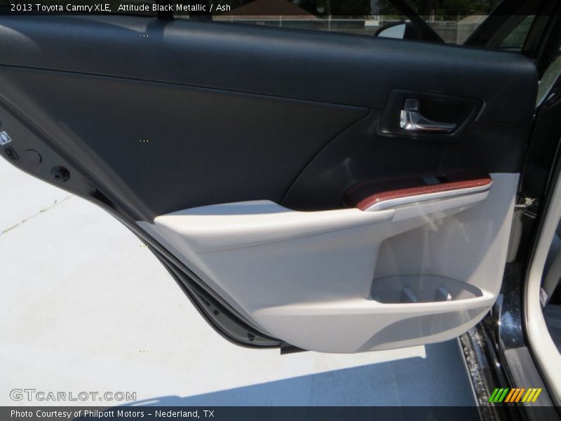 Attitude Black Metallic / Ash 2013 Toyota Camry XLE