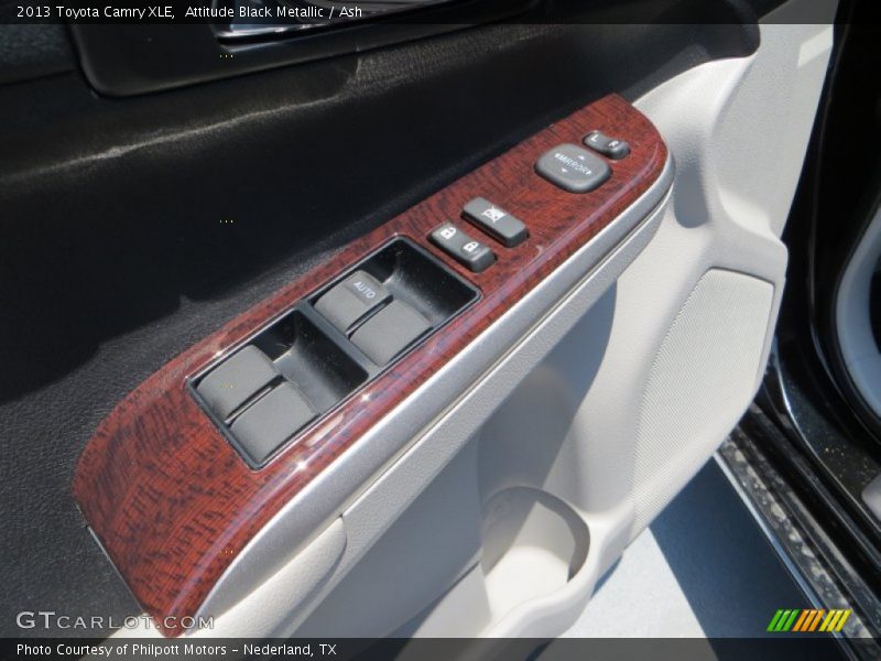 Attitude Black Metallic / Ash 2013 Toyota Camry XLE