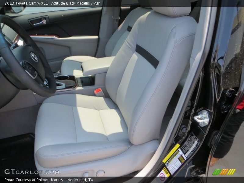 Attitude Black Metallic / Ash 2013 Toyota Camry XLE