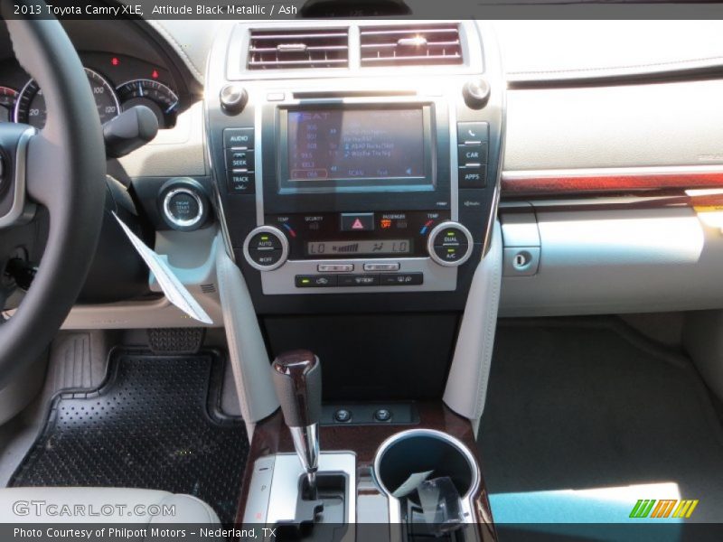 Attitude Black Metallic / Ash 2013 Toyota Camry XLE