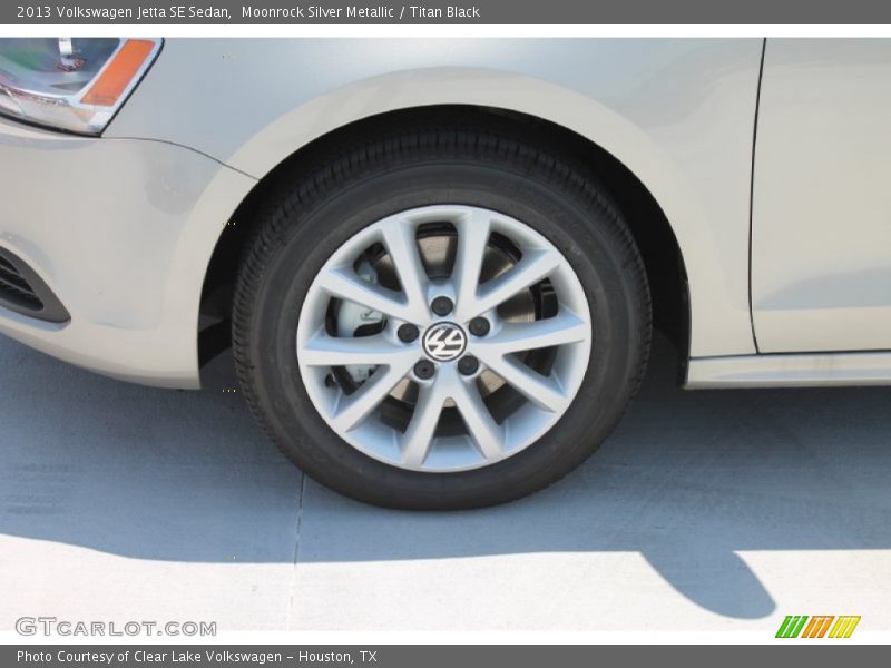 Moonrock Silver Metallic / Titan Black 2013 Volkswagen Jetta SE Sedan