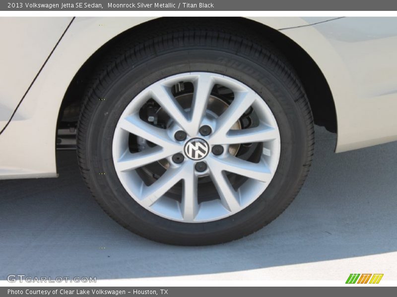 Moonrock Silver Metallic / Titan Black 2013 Volkswagen Jetta SE Sedan