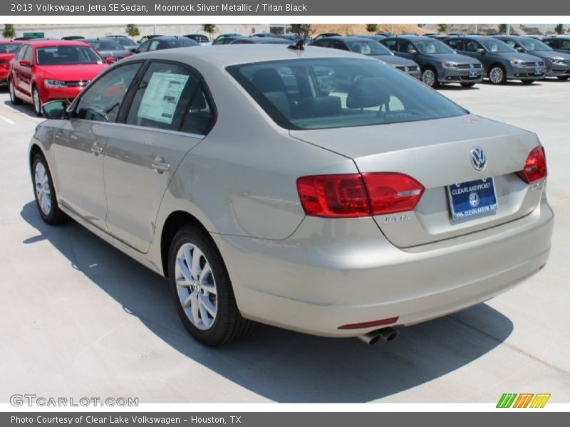 Moonrock Silver Metallic / Titan Black 2013 Volkswagen Jetta SE Sedan