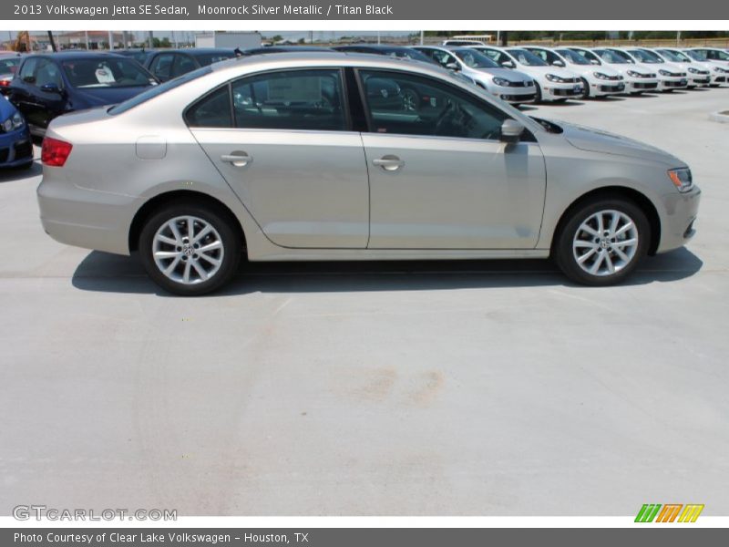 Moonrock Silver Metallic / Titan Black 2013 Volkswagen Jetta SE Sedan