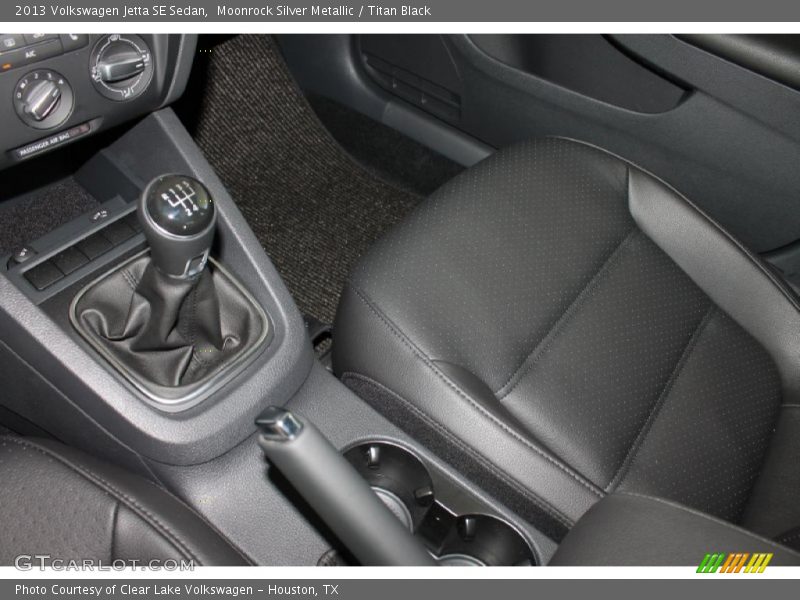 Moonrock Silver Metallic / Titan Black 2013 Volkswagen Jetta SE Sedan