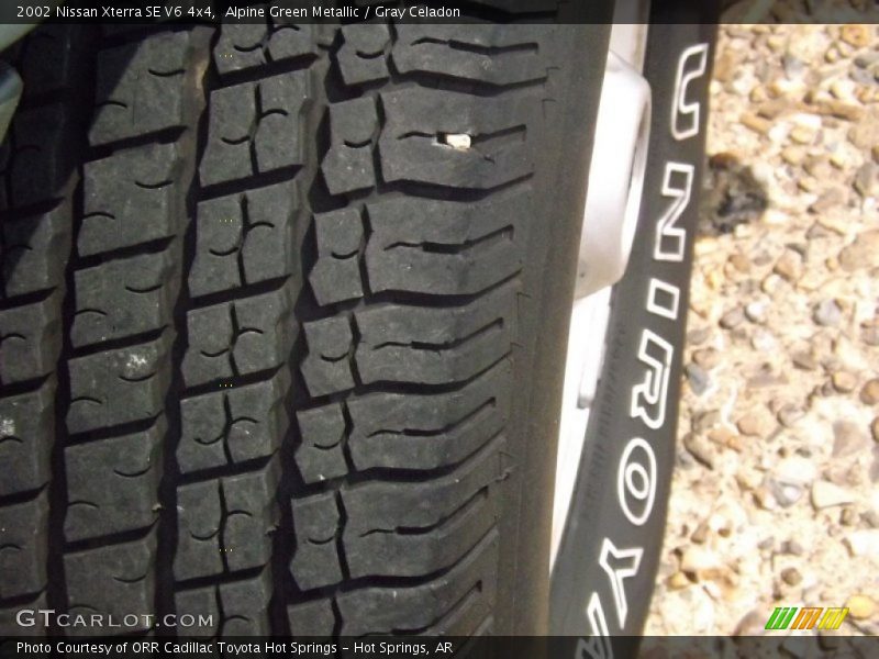 Alpine Green Metallic / Gray Celadon 2002 Nissan Xterra SE V6 4x4