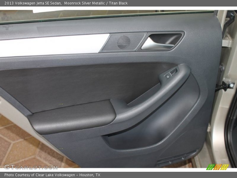 Moonrock Silver Metallic / Titan Black 2013 Volkswagen Jetta SE Sedan