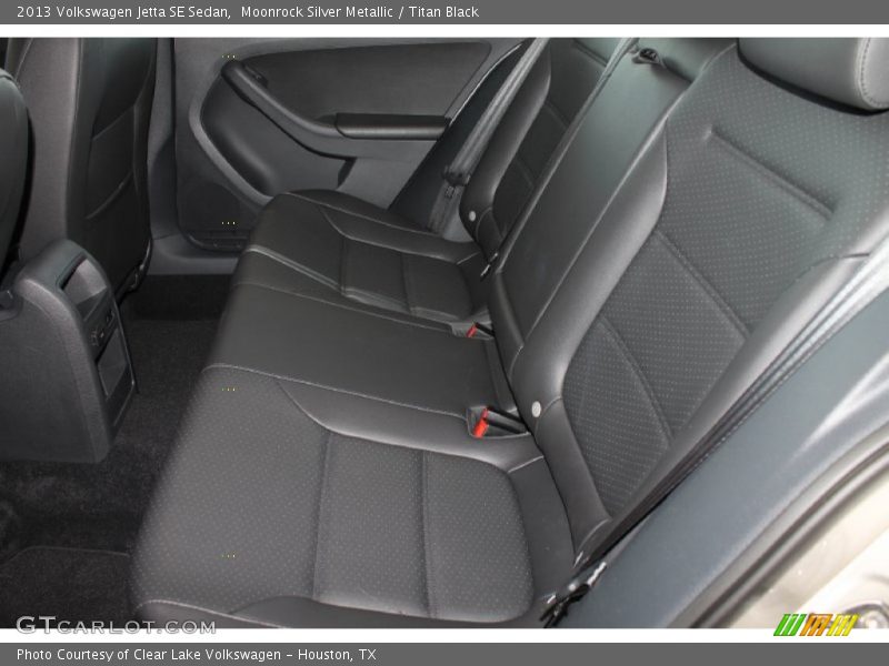 Moonrock Silver Metallic / Titan Black 2013 Volkswagen Jetta SE Sedan
