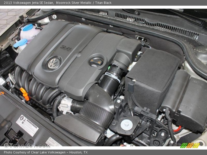 Moonrock Silver Metallic / Titan Black 2013 Volkswagen Jetta SE Sedan