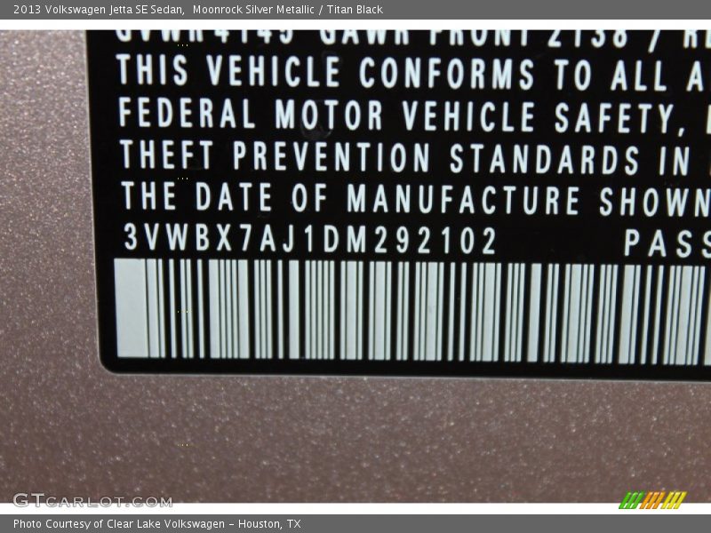 Moonrock Silver Metallic / Titan Black 2013 Volkswagen Jetta SE Sedan