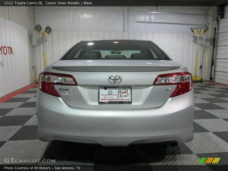 Classic Silver Metallic / Black 2012 Toyota Camry SE