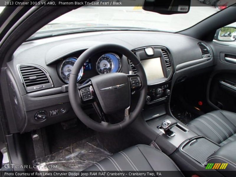  2013 300 S V6 AWD Black Interior