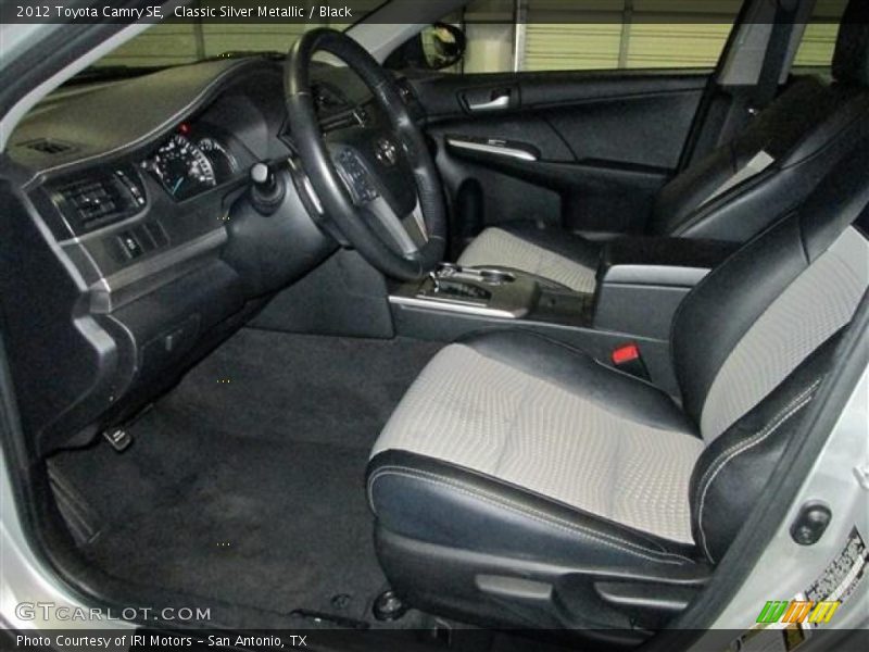 Classic Silver Metallic / Black 2012 Toyota Camry SE