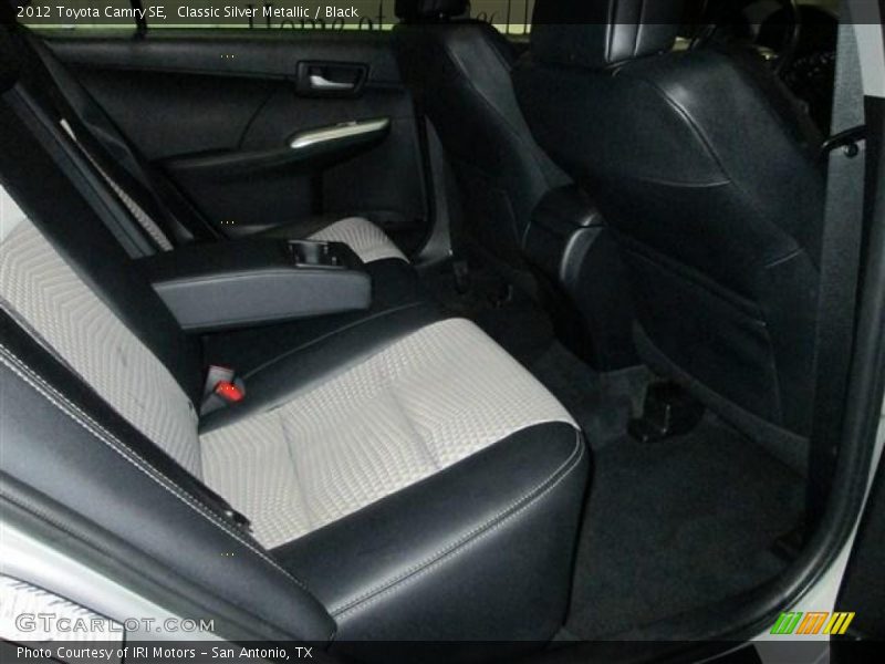 Classic Silver Metallic / Black 2012 Toyota Camry SE