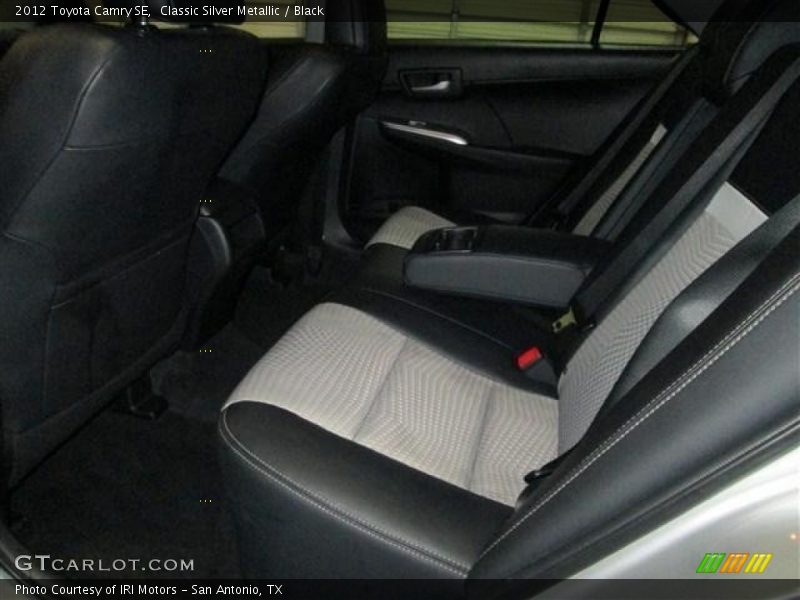 Classic Silver Metallic / Black 2012 Toyota Camry SE