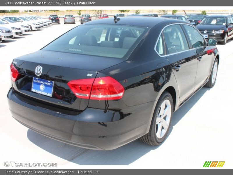 Black / Titan Black 2013 Volkswagen Passat 2.5L SE
