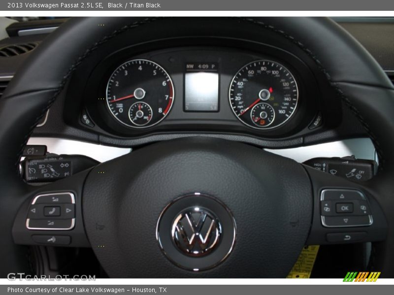 Black / Titan Black 2013 Volkswagen Passat 2.5L SE