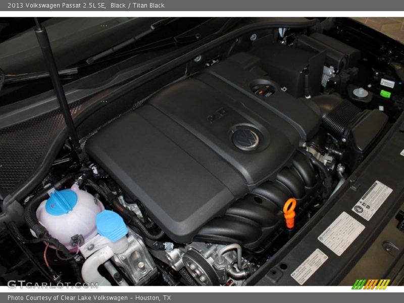 Black / Titan Black 2013 Volkswagen Passat 2.5L SE