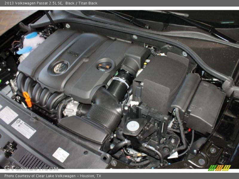 Black / Titan Black 2013 Volkswagen Passat 2.5L SE