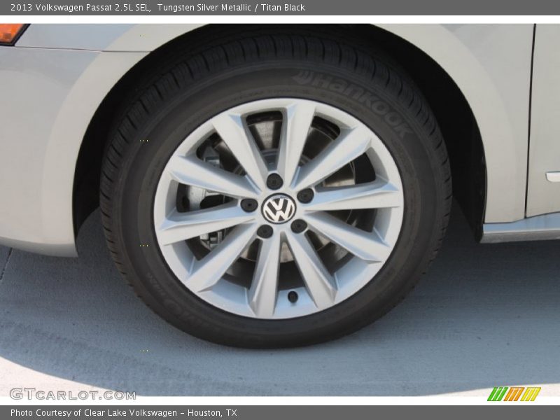 Tungsten Silver Metallic / Titan Black 2013 Volkswagen Passat 2.5L SEL