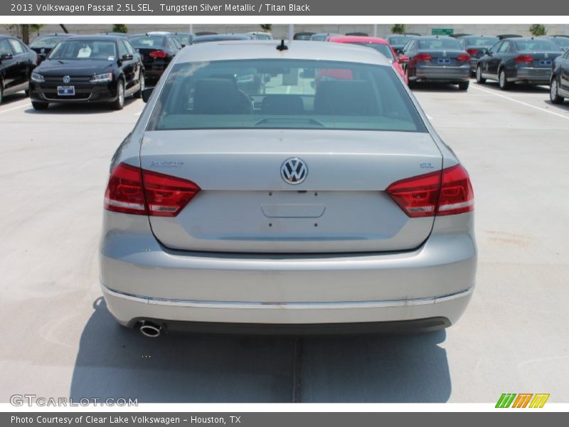 Tungsten Silver Metallic / Titan Black 2013 Volkswagen Passat 2.5L SEL