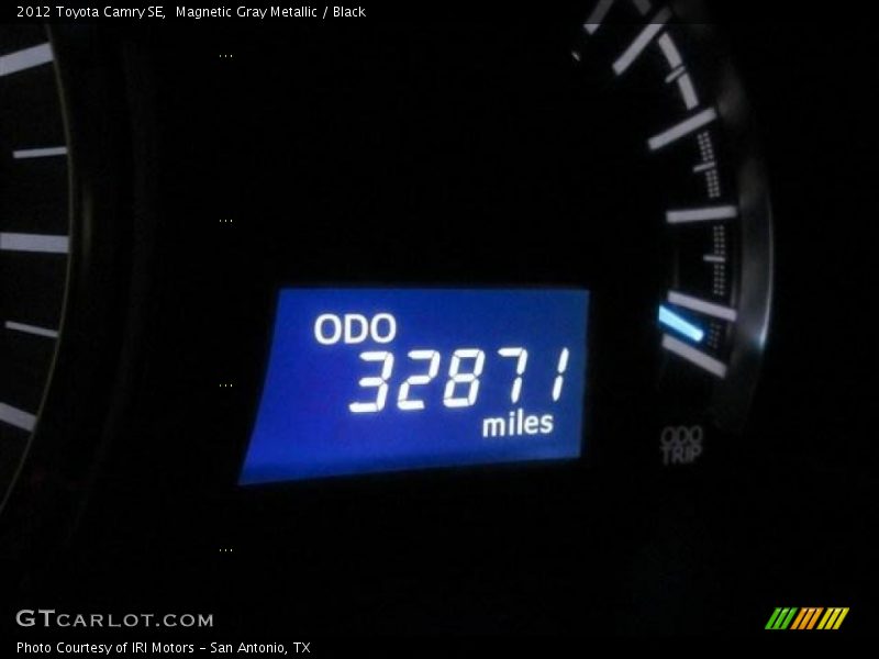 Magnetic Gray Metallic / Black 2012 Toyota Camry SE
