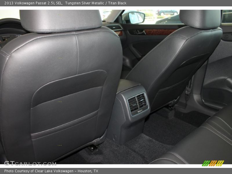 Tungsten Silver Metallic / Titan Black 2013 Volkswagen Passat 2.5L SEL