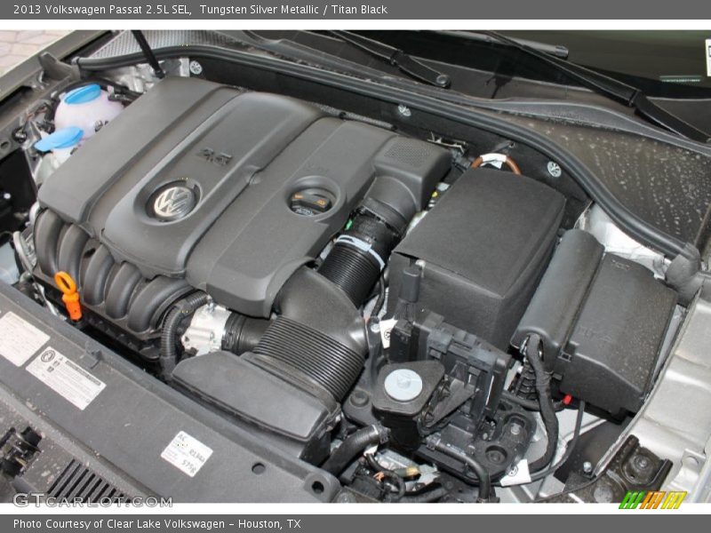 Tungsten Silver Metallic / Titan Black 2013 Volkswagen Passat 2.5L SEL
