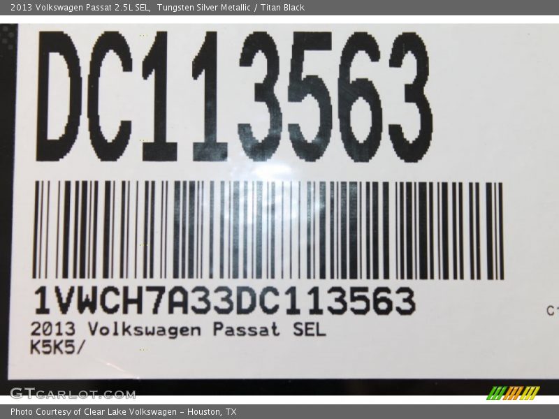 Tungsten Silver Metallic / Titan Black 2013 Volkswagen Passat 2.5L SEL