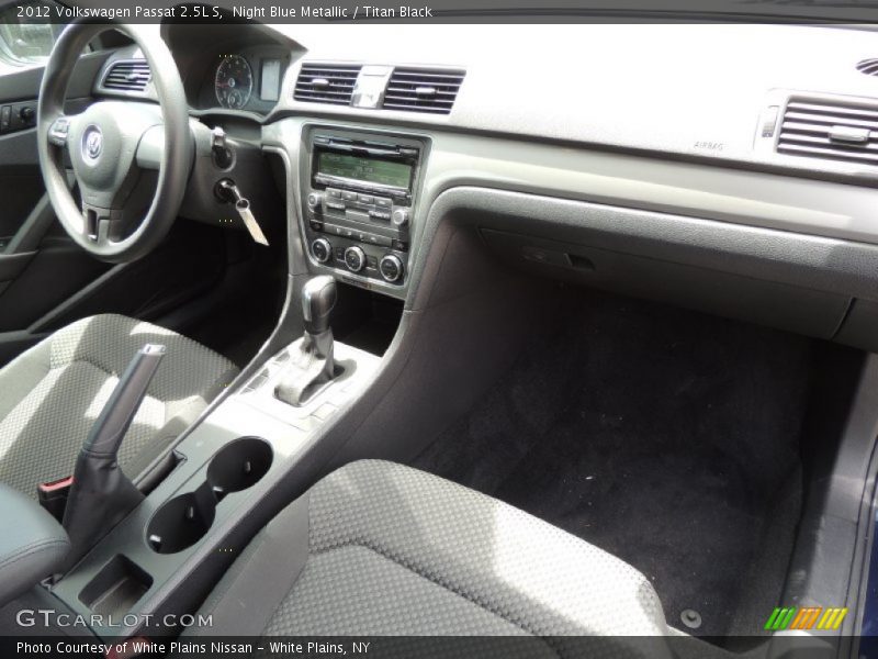 Night Blue Metallic / Titan Black 2012 Volkswagen Passat 2.5L S