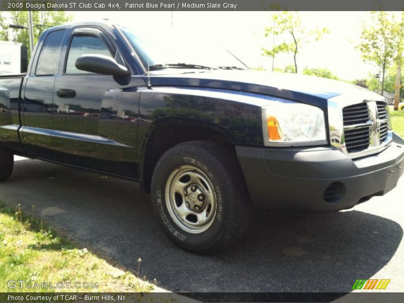 Patriot Blue Pearl / Medium Slate Gray 2005 Dodge Dakota ST Club Cab 4x4