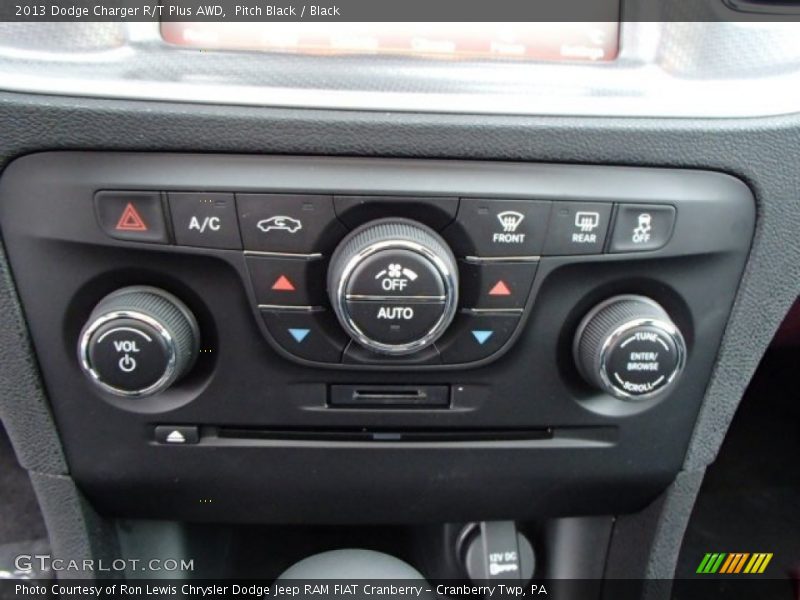 Pitch Black / Black 2013 Dodge Charger R/T Plus AWD