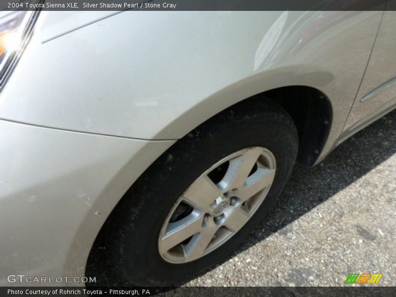 Silver Shadow Pearl / Stone Gray 2004 Toyota Sienna XLE