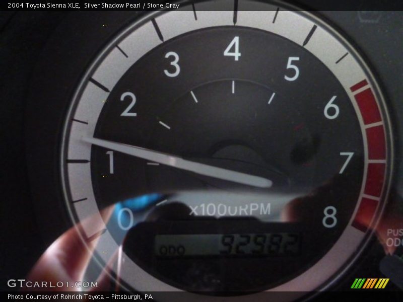 Silver Shadow Pearl / Stone Gray 2004 Toyota Sienna XLE