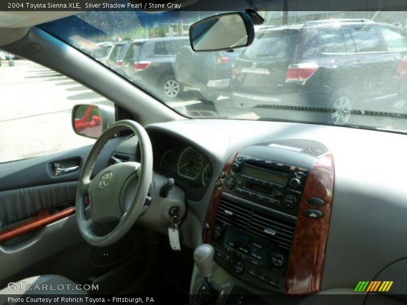 Silver Shadow Pearl / Stone Gray 2004 Toyota Sienna XLE