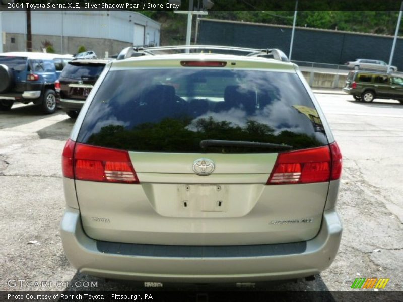 Silver Shadow Pearl / Stone Gray 2004 Toyota Sienna XLE