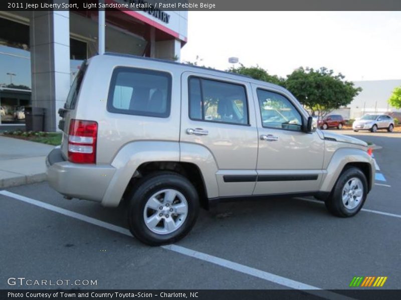 Light Sandstone Metallic / Pastel Pebble Beige 2011 Jeep Liberty Sport