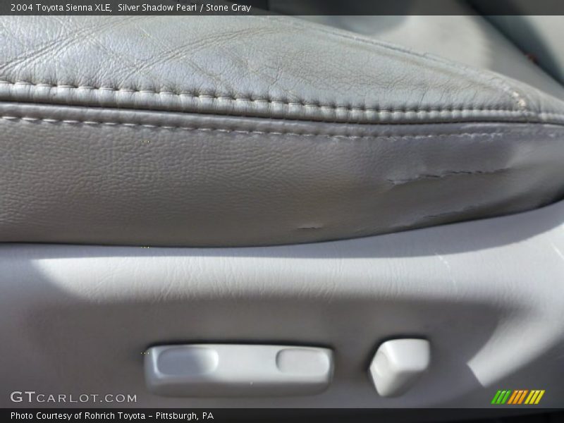 Silver Shadow Pearl / Stone Gray 2004 Toyota Sienna XLE