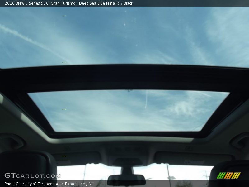 Sunroof of 2010 5 Series 550i Gran Turismo