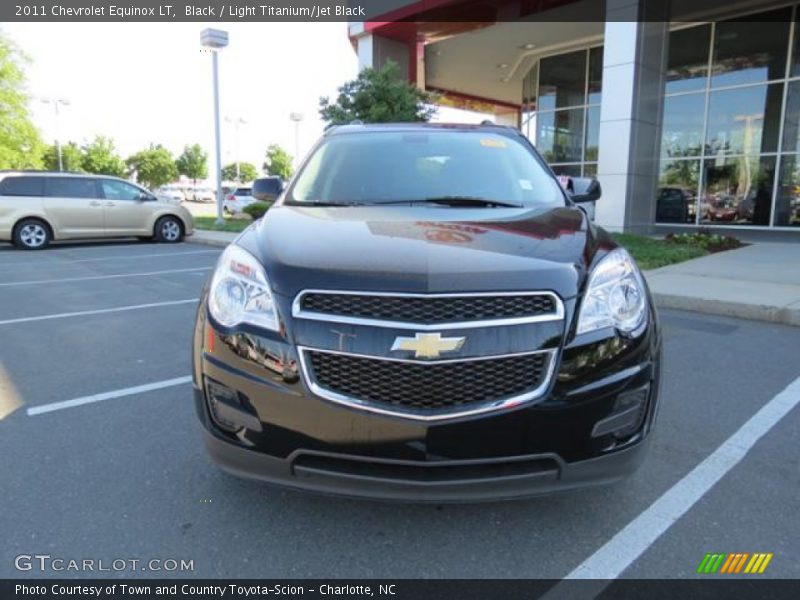 Black / Light Titanium/Jet Black 2011 Chevrolet Equinox LT