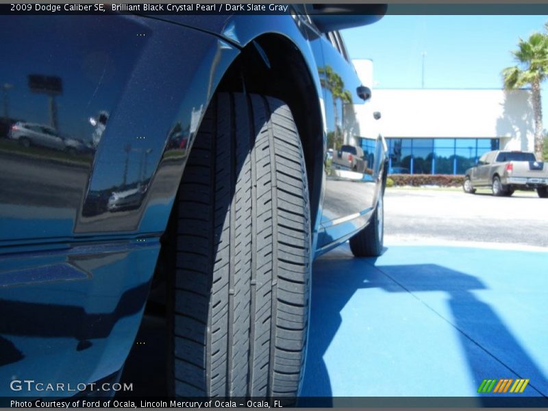 Brilliant Black Crystal Pearl / Dark Slate Gray 2009 Dodge Caliber SE